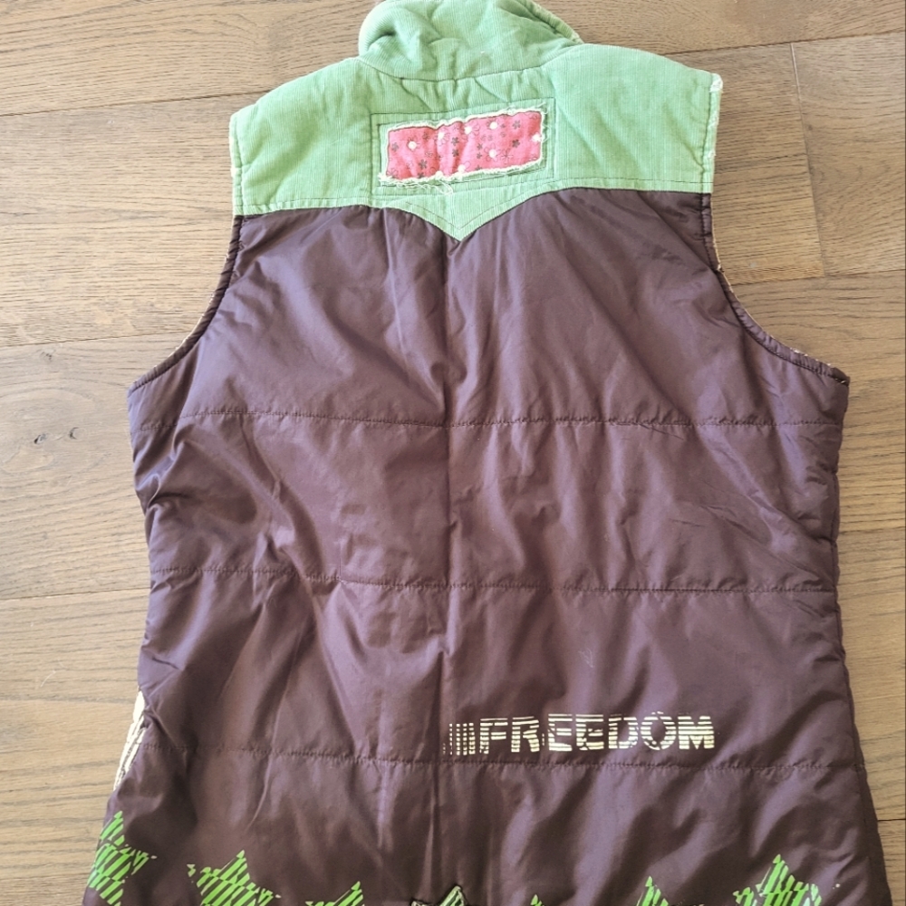 True Religion - Picture 3 of 3